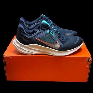 Size 8 - Women Nike Quest 5 Athletic  Shoes Obsidian/White/Jade DD9291-401